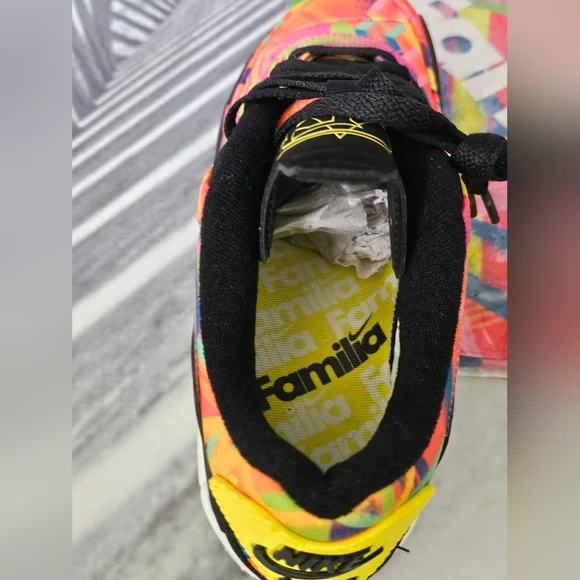 [M-6.5] Air Max 90 'LatinoHeritage Month -Familia' Sneakers